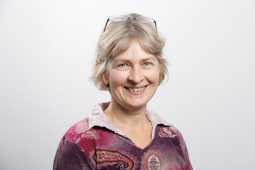 Ein Porträt der Interviewpartnerin Heike Müller von der Stiftung „Haus der kleinen Forscher“.