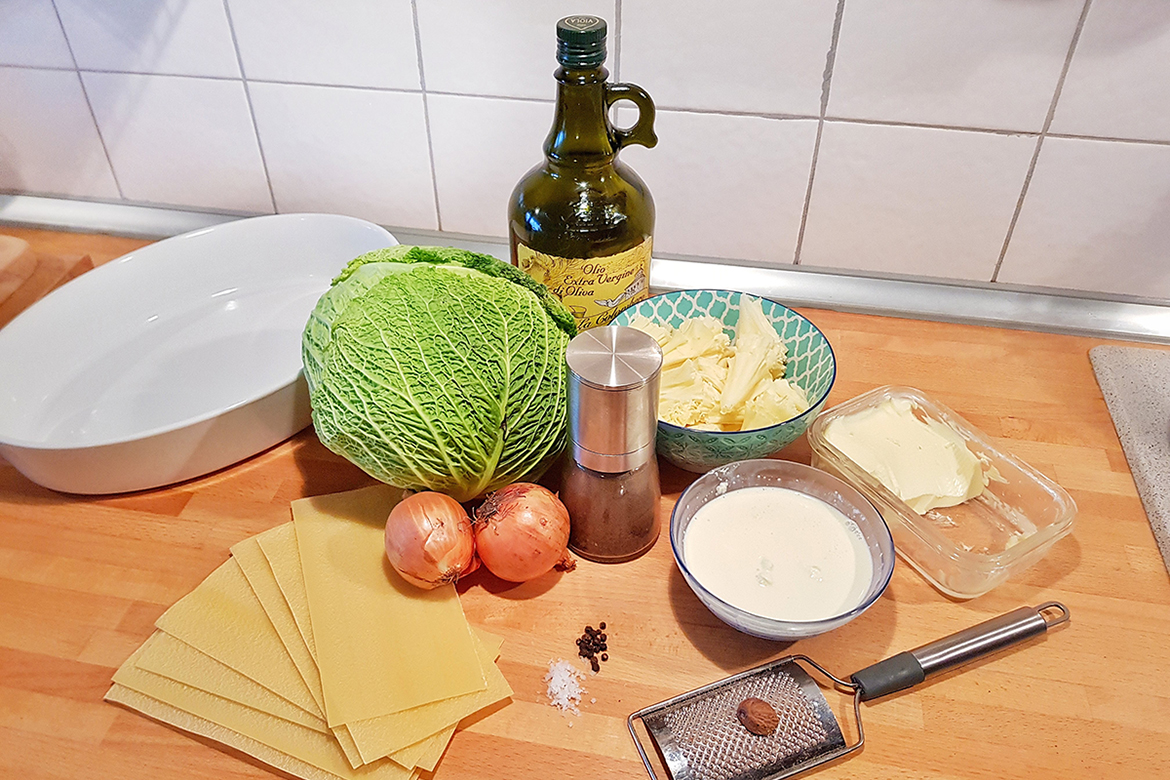 Die Zuaten liegen bereit zum Kochen.