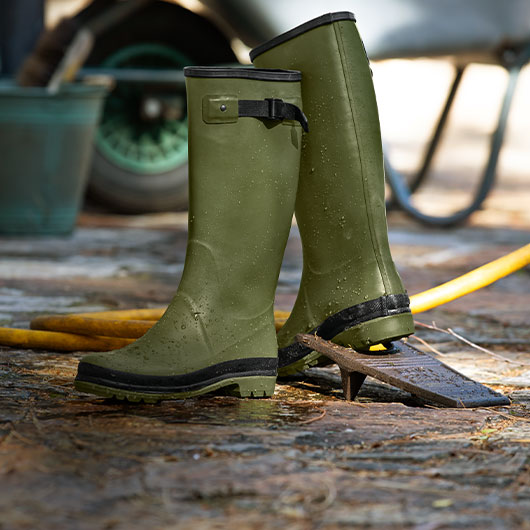 Hier geht es zu Gummistiefel aus Naturkautschuk