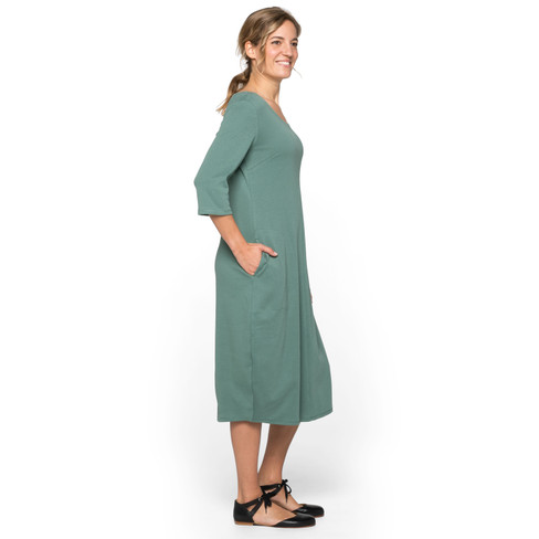 Jerseykleid aus Bio-Baumwolle in Tulpenform mit Seitentaschen, seegras