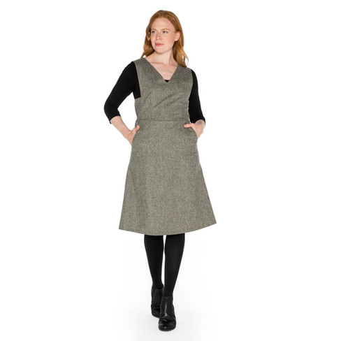 Tweedkleid in Latz-Optik aus reiner Bio-Wolle, seegras